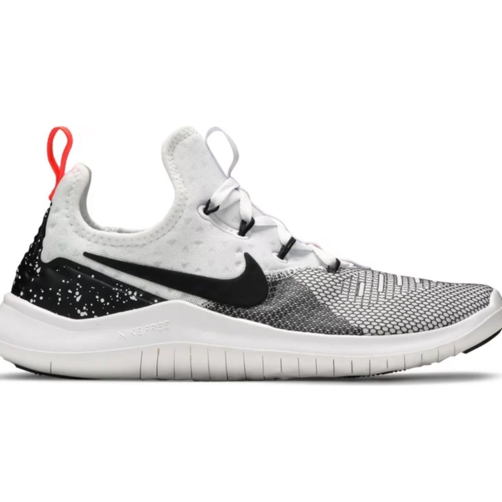 Free TR 8 ‘white black’